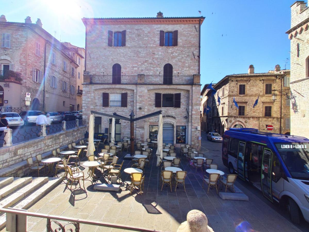 Apartament Mazzini 3 Asyż Zewnętrze zdjęcie